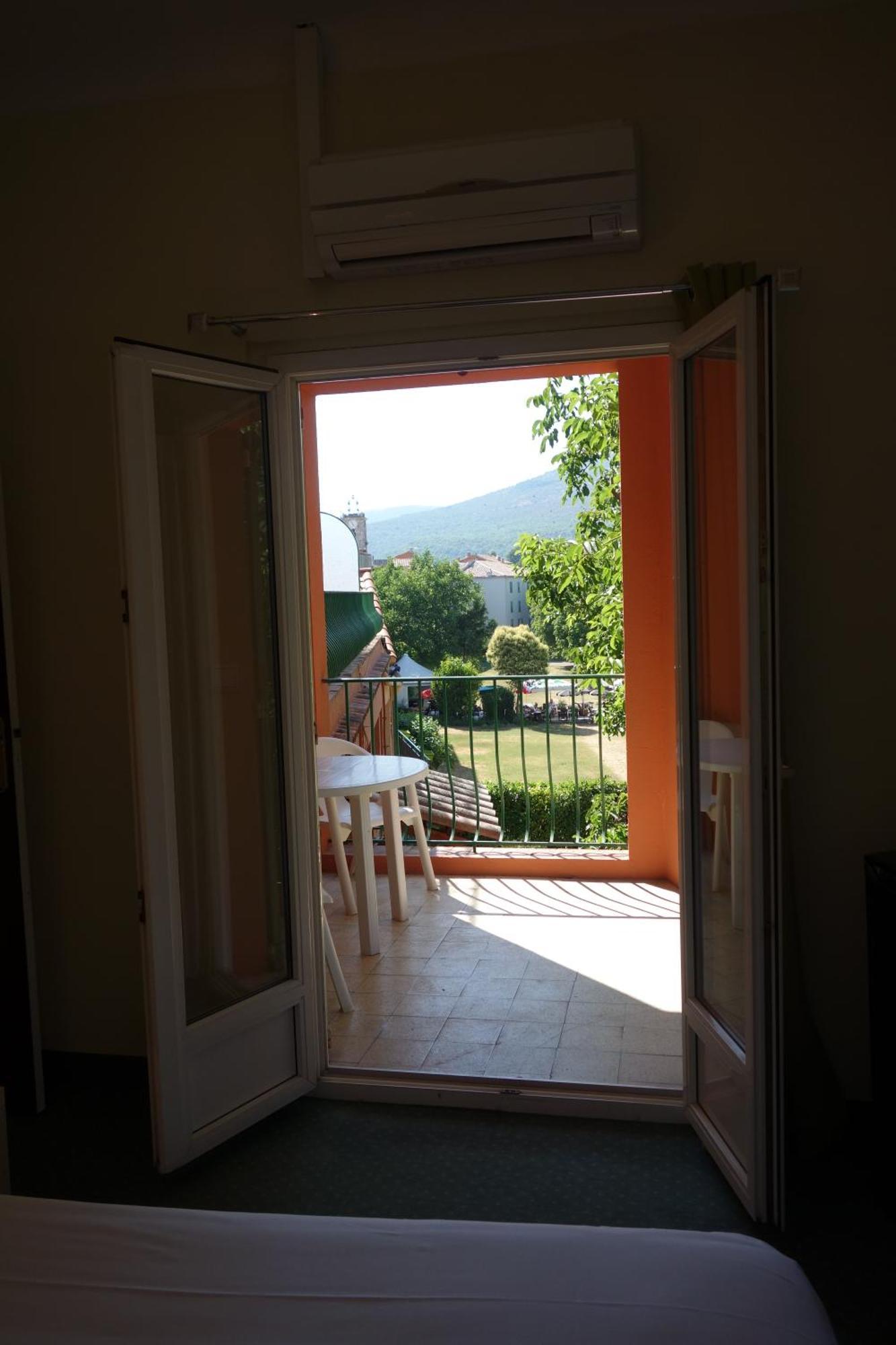 Hotel Le Prejoly Saint-Vallier-de-Thiey Ruang foto