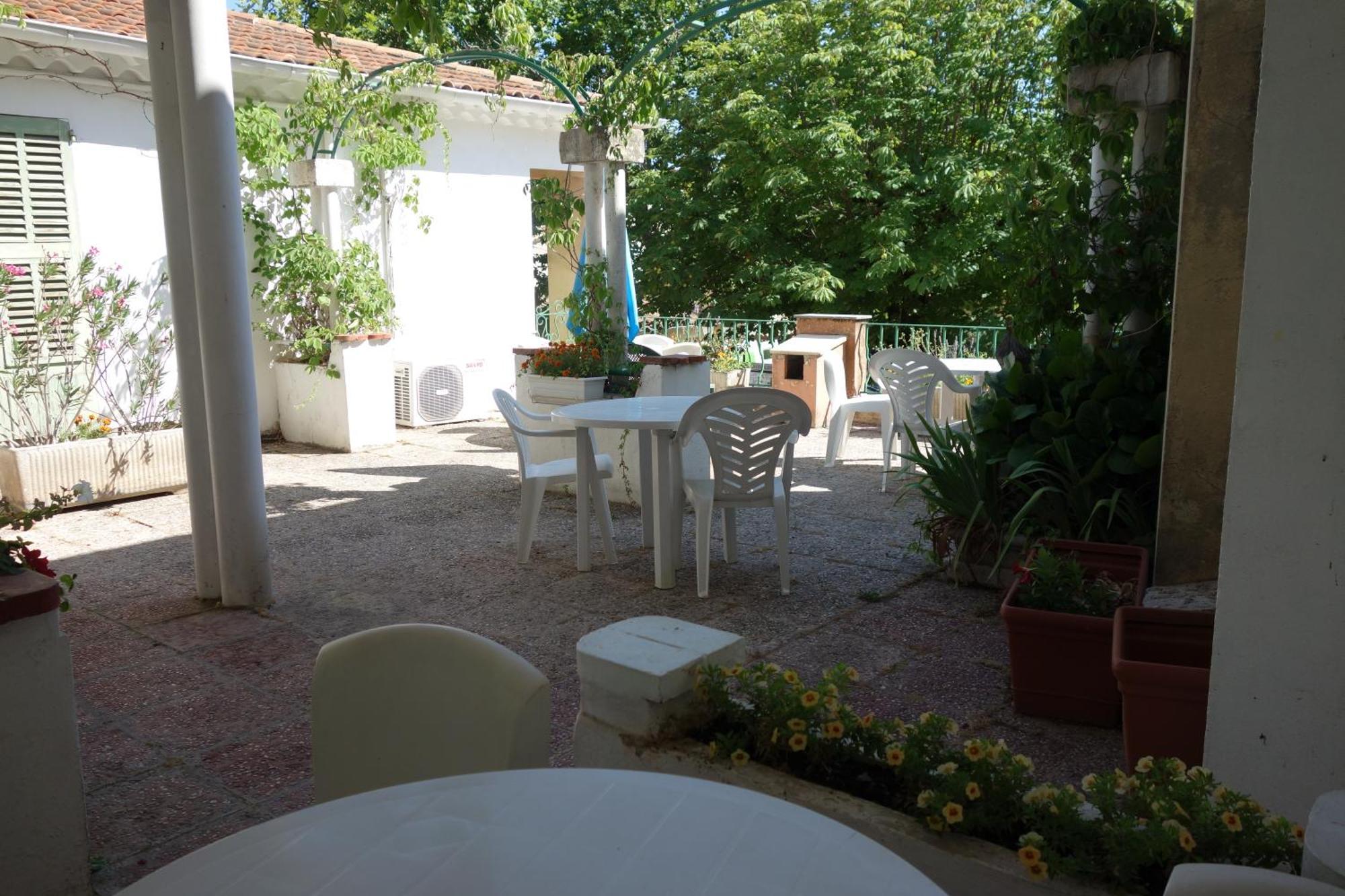 Hotel Le Prejoly Saint-Vallier-de-Thiey Ruang foto