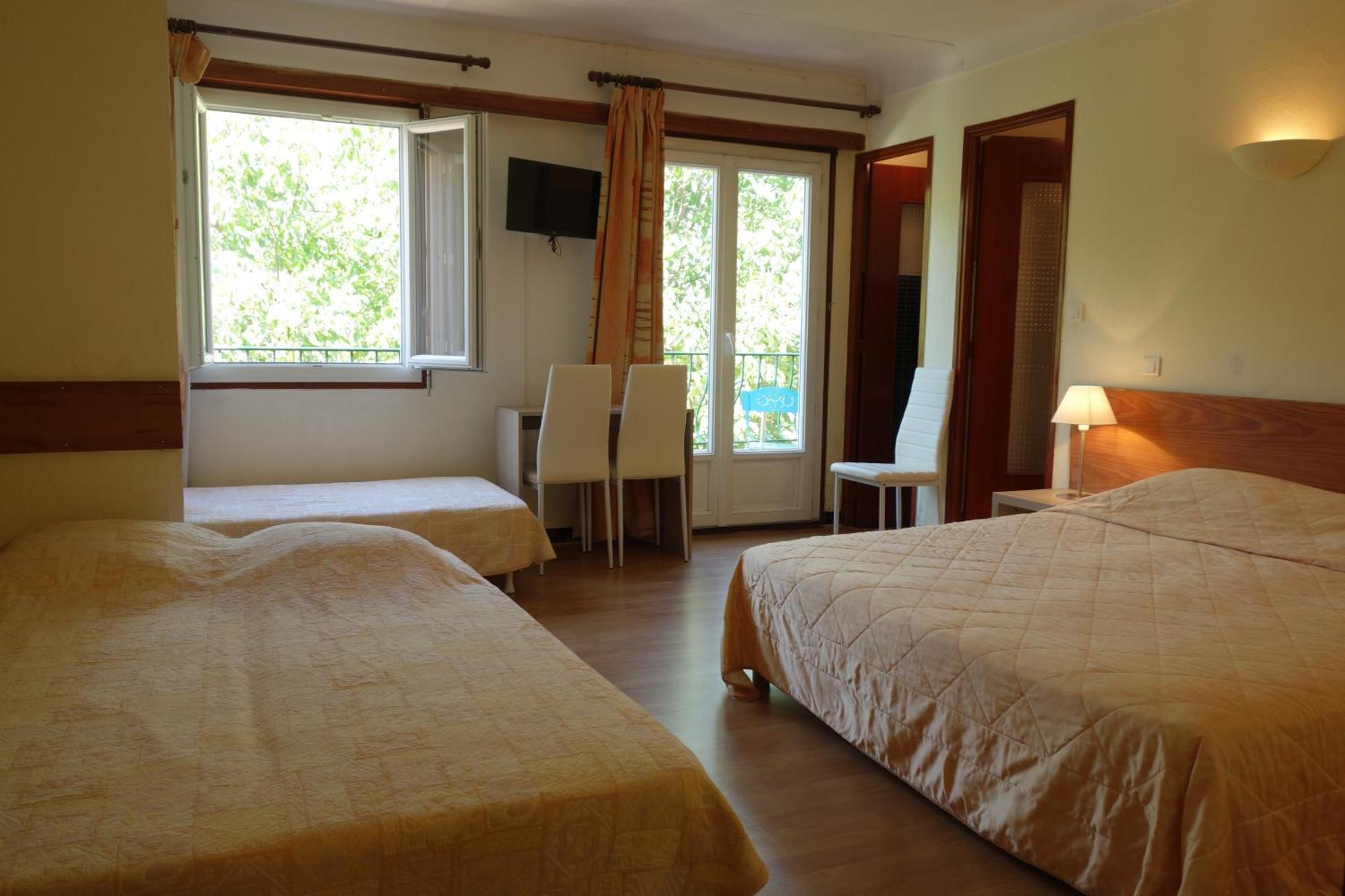 Hotel Le Prejoly Saint-Vallier-de-Thiey Ruang foto