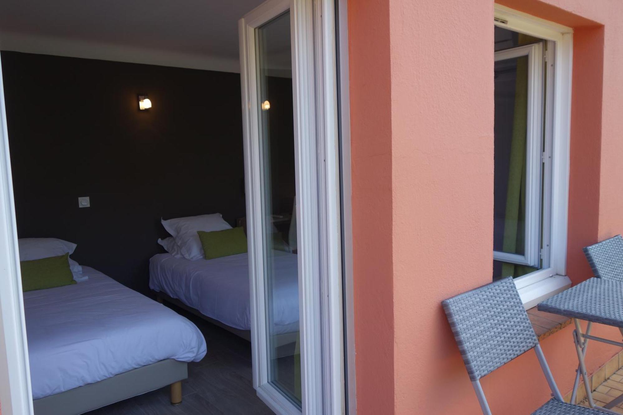 Hotel Le Prejoly Saint-Vallier-de-Thiey Ruang foto