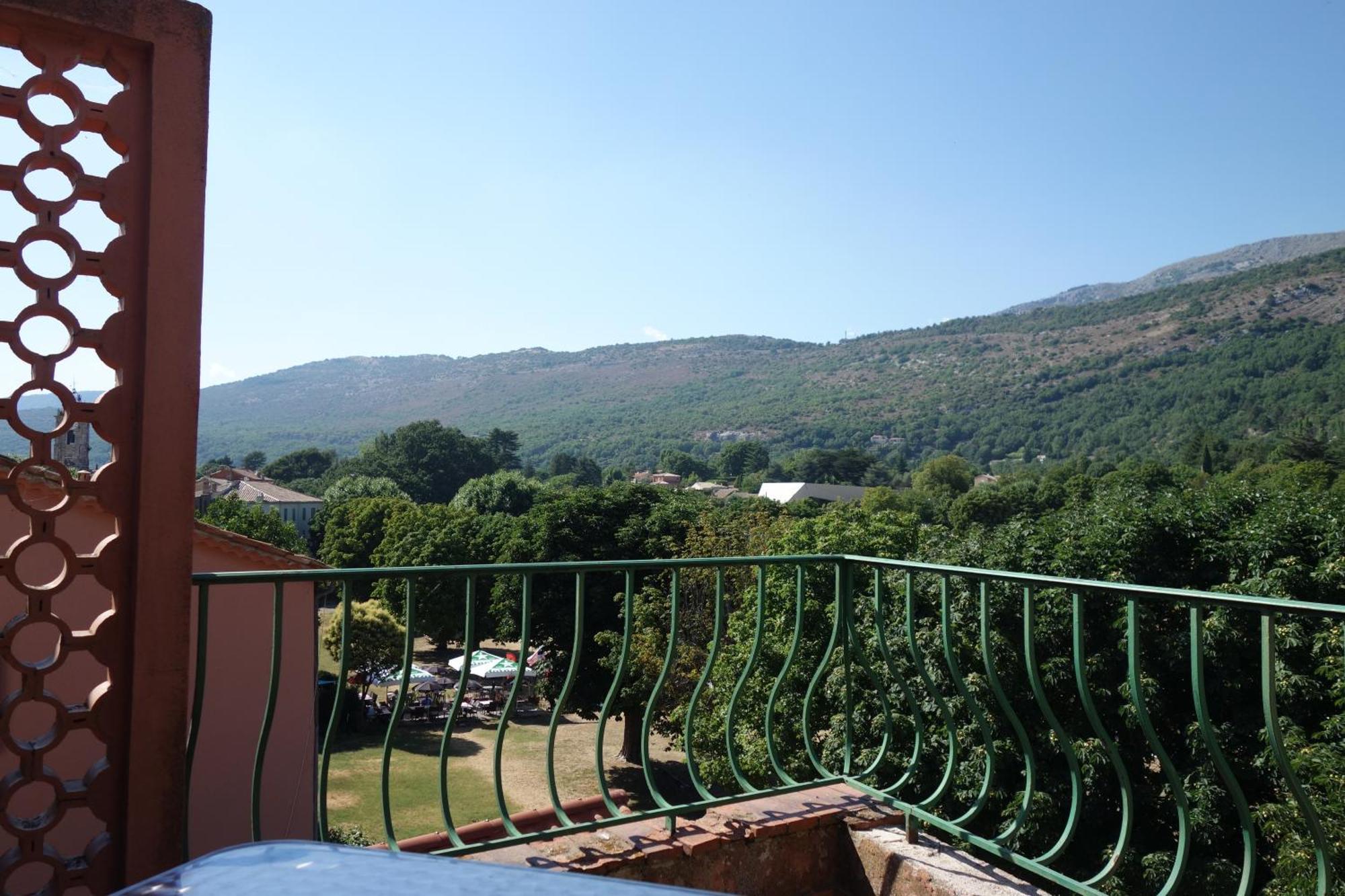 Hotel Le Prejoly Saint-Vallier-de-Thiey Ruang foto