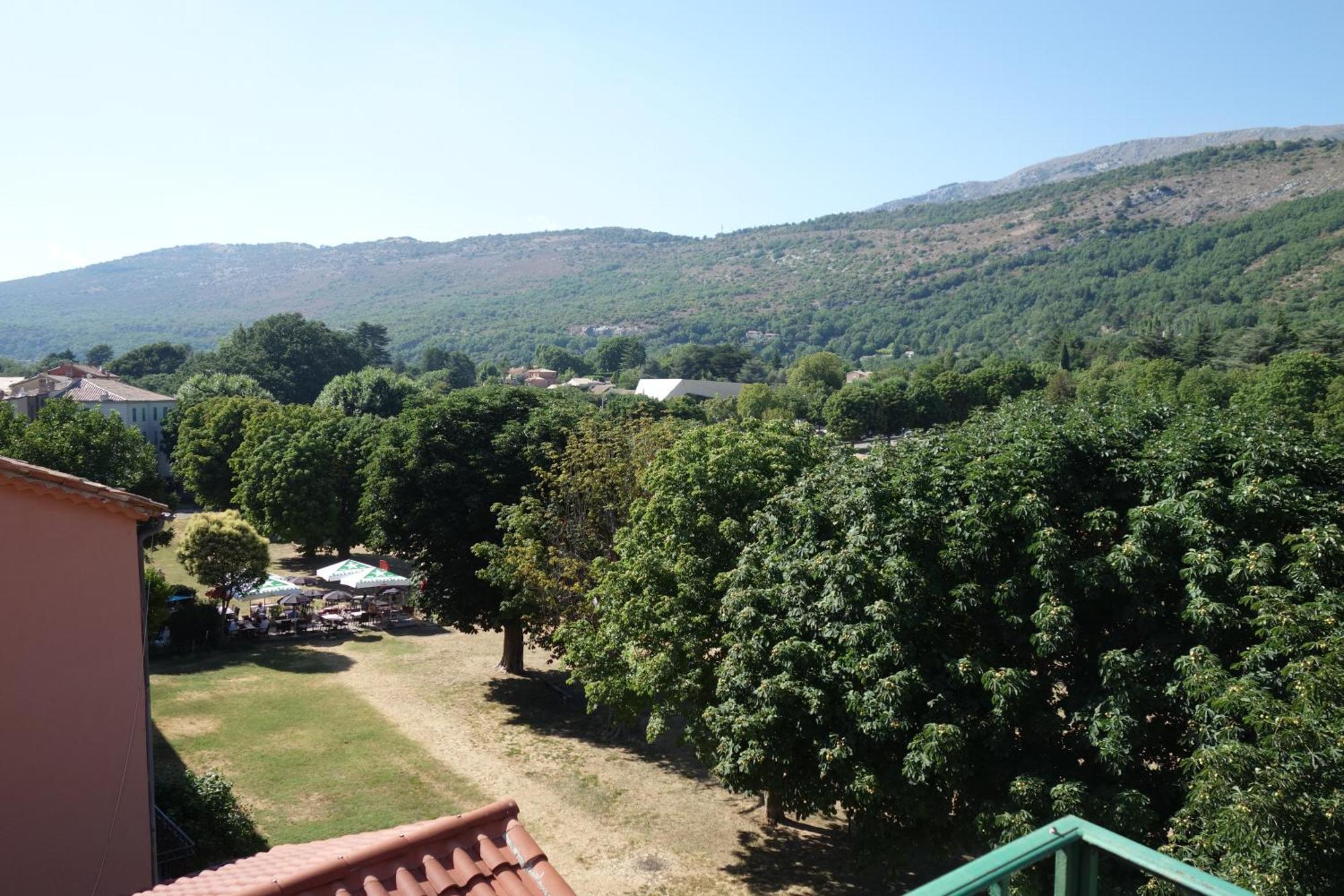 Hotel Le Prejoly Saint-Vallier-de-Thiey Ruang foto