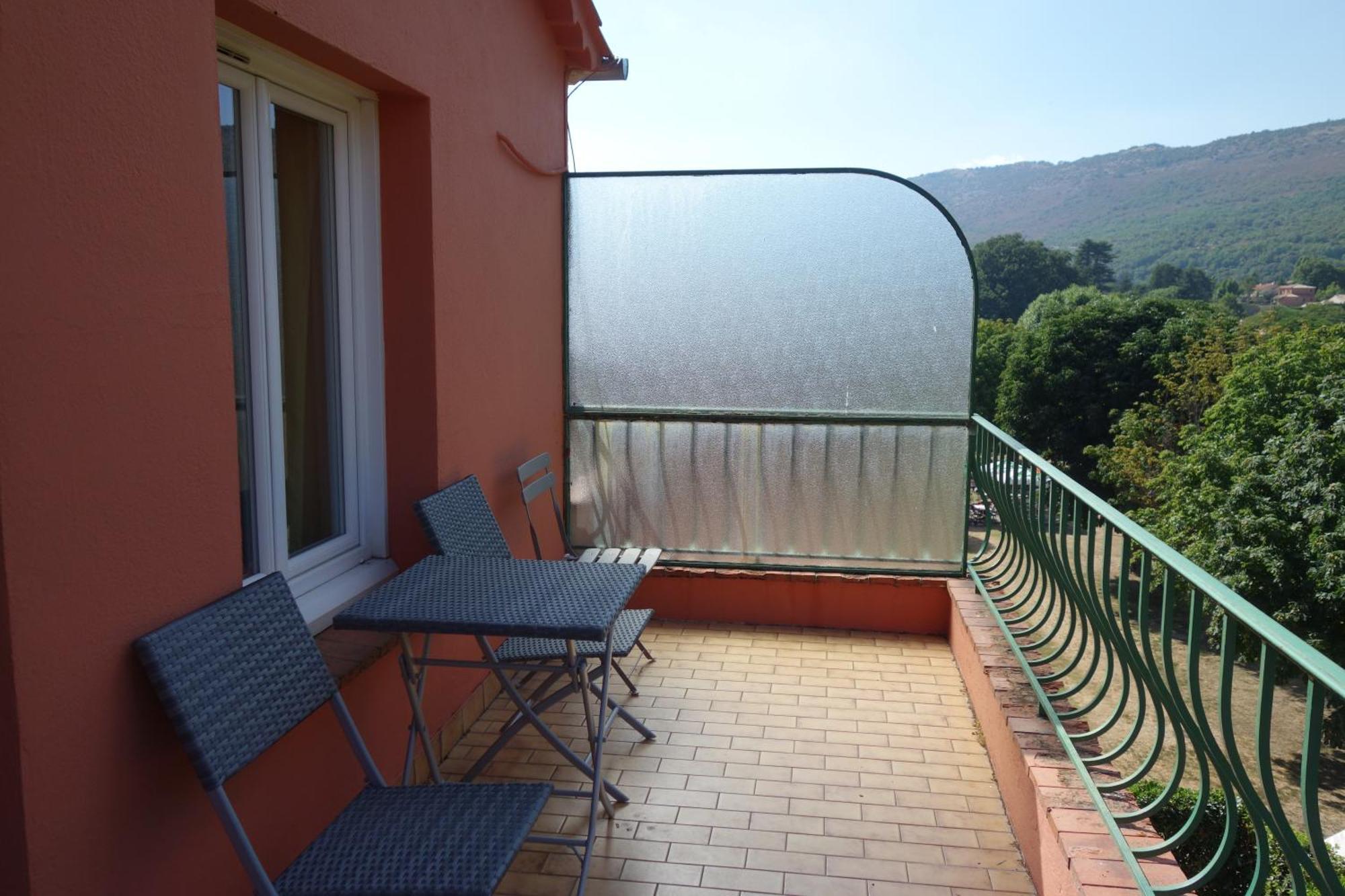 Hotel Le Prejoly Saint-Vallier-de-Thiey Ruang foto