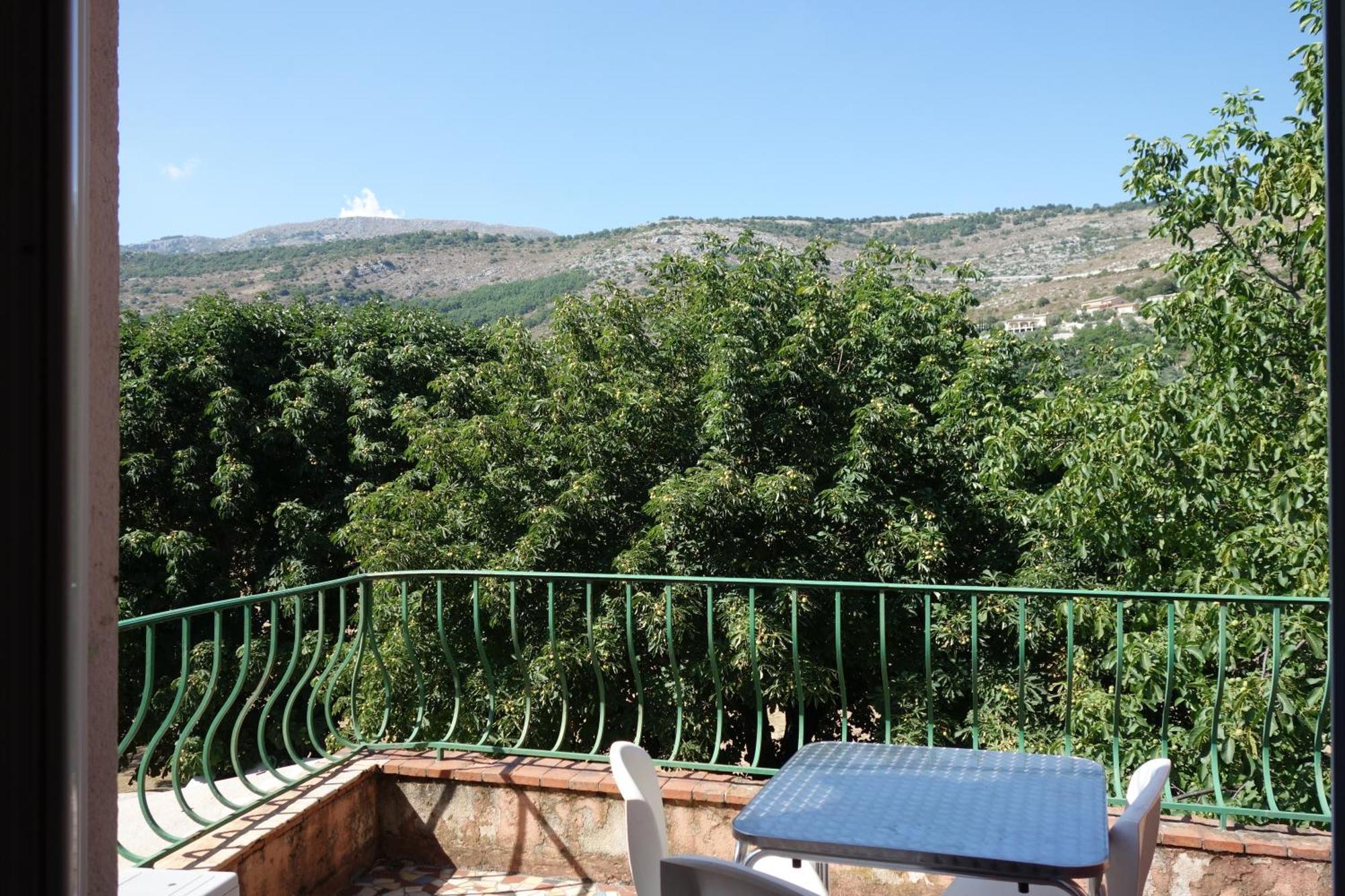 Hotel Le Prejoly Saint-Vallier-de-Thiey Ruang foto
