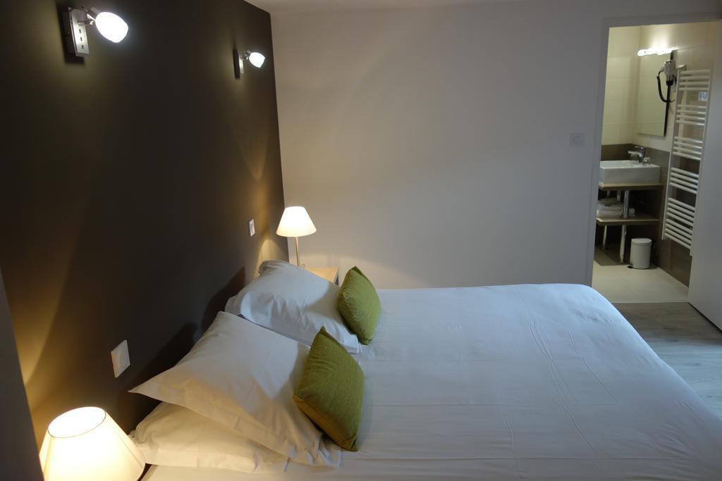 Hotel Le Prejoly Saint-Vallier-de-Thiey Bagian luar foto
