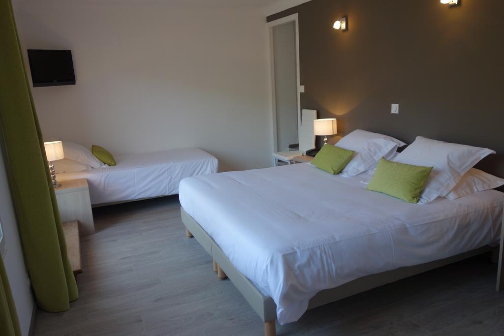 Hotel Le Prejoly Saint-Vallier-de-Thiey Bagian luar foto