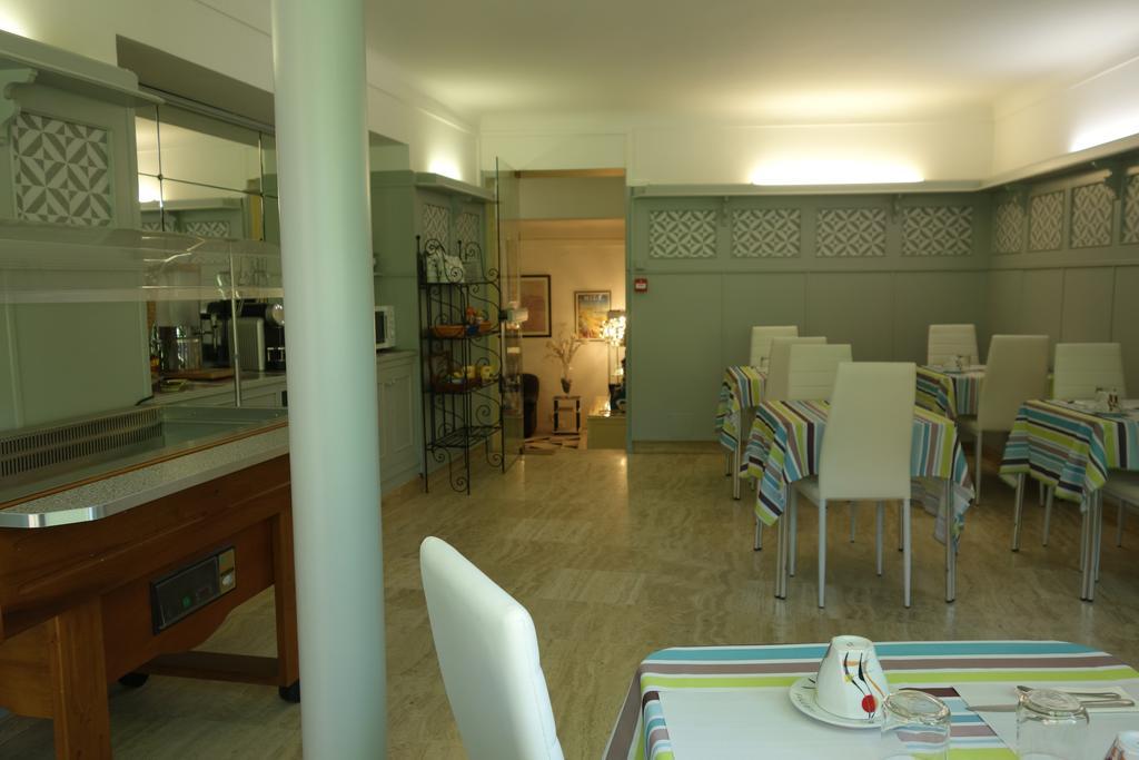 Hotel Le Prejoly Saint-Vallier-de-Thiey Bagian luar foto